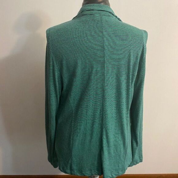 J. Jill Green Green,Black jacket w/front pockets, size Medium - Picture 2 of 3